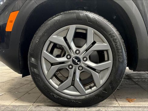 Used 2024 Kia Seltos LX image 7