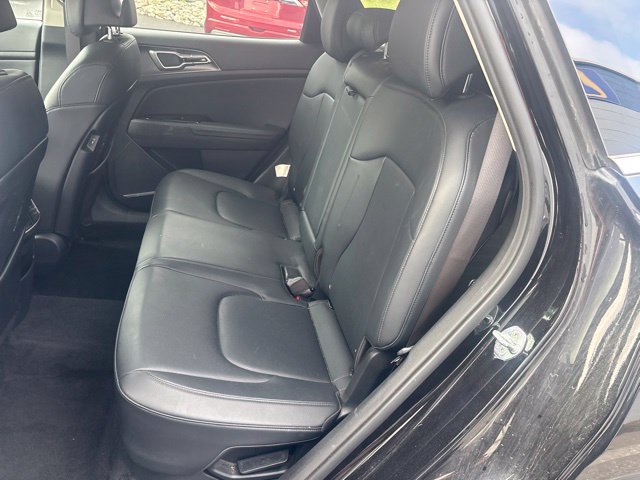 Used 2023 Kia Sportage EX AWD/4WD image 9
