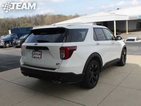 Used 2022 Ford Explorer ST w/ Equipment Group 401A image 4