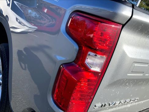 Used 2024 Chevrolet Silverado 1500 LT w/ Convenience Package II image 28