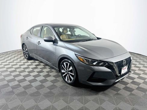 Used 2023 Nissan Sentra SV w/ SV Premium Package FWD image 3