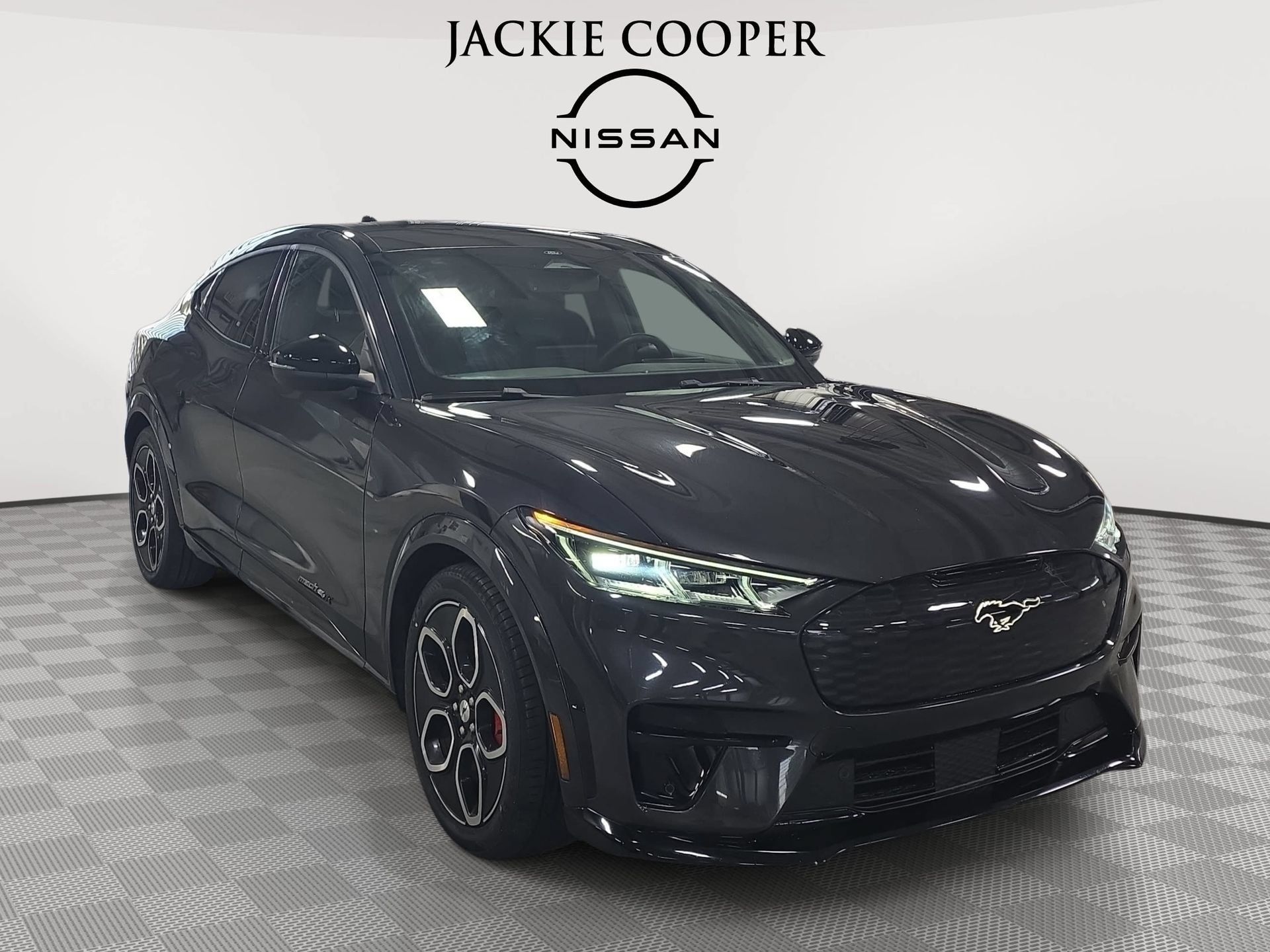 Used 2021 Ford Mustang Mach-E GT AWD/4WD image 3