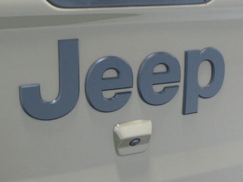 New 2026 Jeep Gladiator Sport AWD/4WD image 30