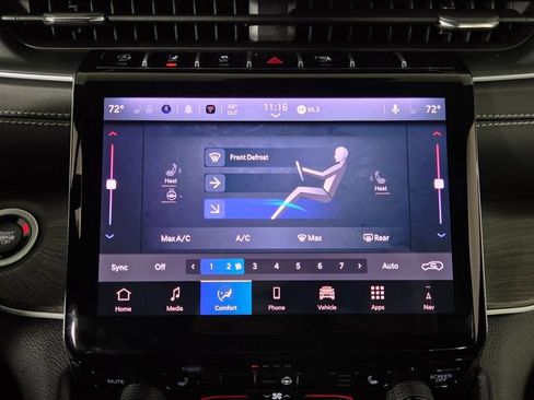 New 2025 Jeep Grand Cherokee Limited w/ Black Appearance Package image 25