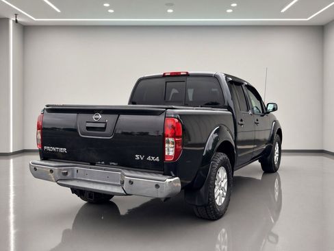 Used 2019 Nissan Frontier SV w/ Value Truck Package AWD/4WD image 6