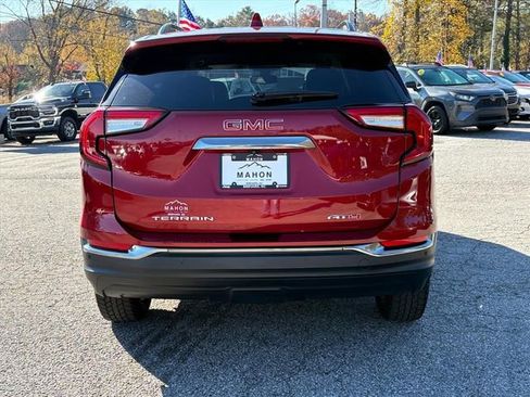 Used 2022 GMC Terrain AT4 w/ Infotainment Package II image 4