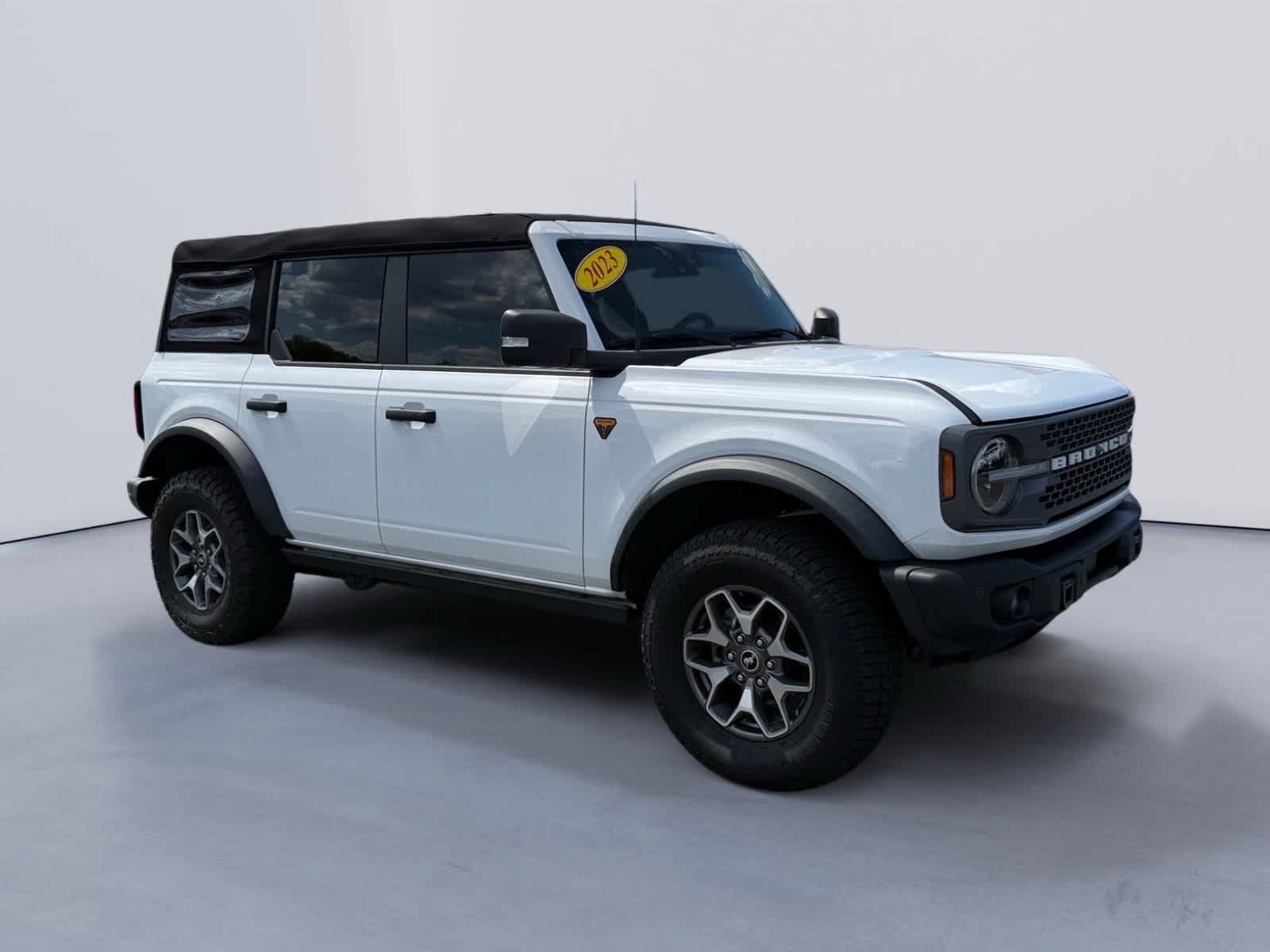 Used 2023 Ford Bronco Badlands AWD/4WD image 7