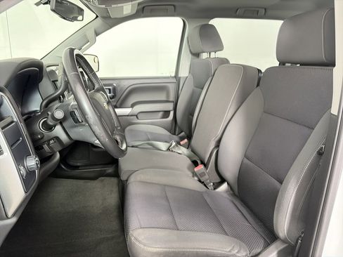 Used 2018 Chevrolet Silverado 1500 LT w/ Texas Edition image 11