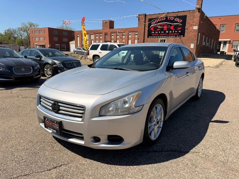 Used 2013 Nissan Maxima 3.5 S FWD image 2