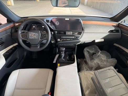 New 2025 Lexus ES 350 350 image 7