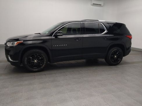 Used 2018 Chevrolet Traverse LT image 2