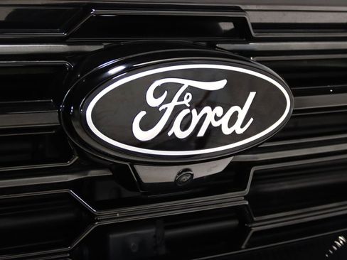 Used 2025 Ford Expedition Platinum w/ Stealth Performance Package AWD/4WD image 20