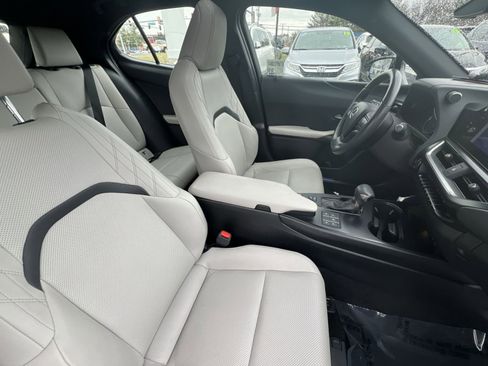 Used 2023 Lexus UX 250h FWD w/ Accessory Package (Z1) image 26