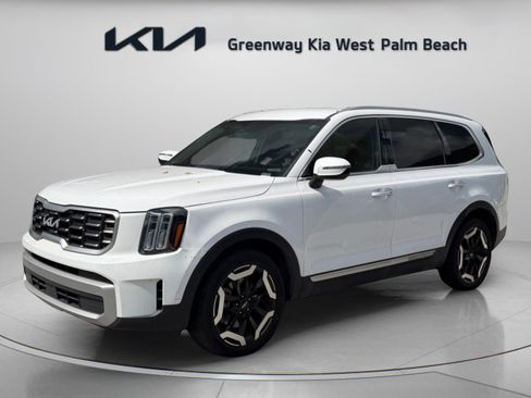 Certified 2023 Kia Telluride S FWD image 3