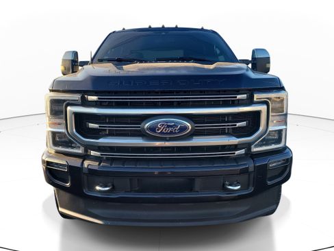 Used 2022 Ford F350 Platinum AWD/4WD image 2