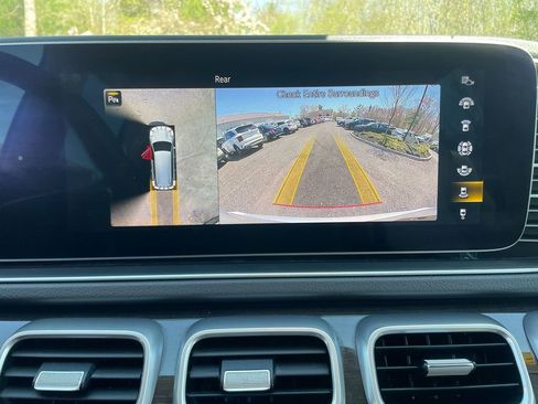 Used 2020 Mercedes-Benz GLS 450 4MATIC image 22