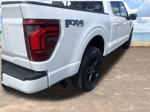Used 2025 Ford F150 Platinum w/ FX4 Off-Road Package AWD/4WD image 5