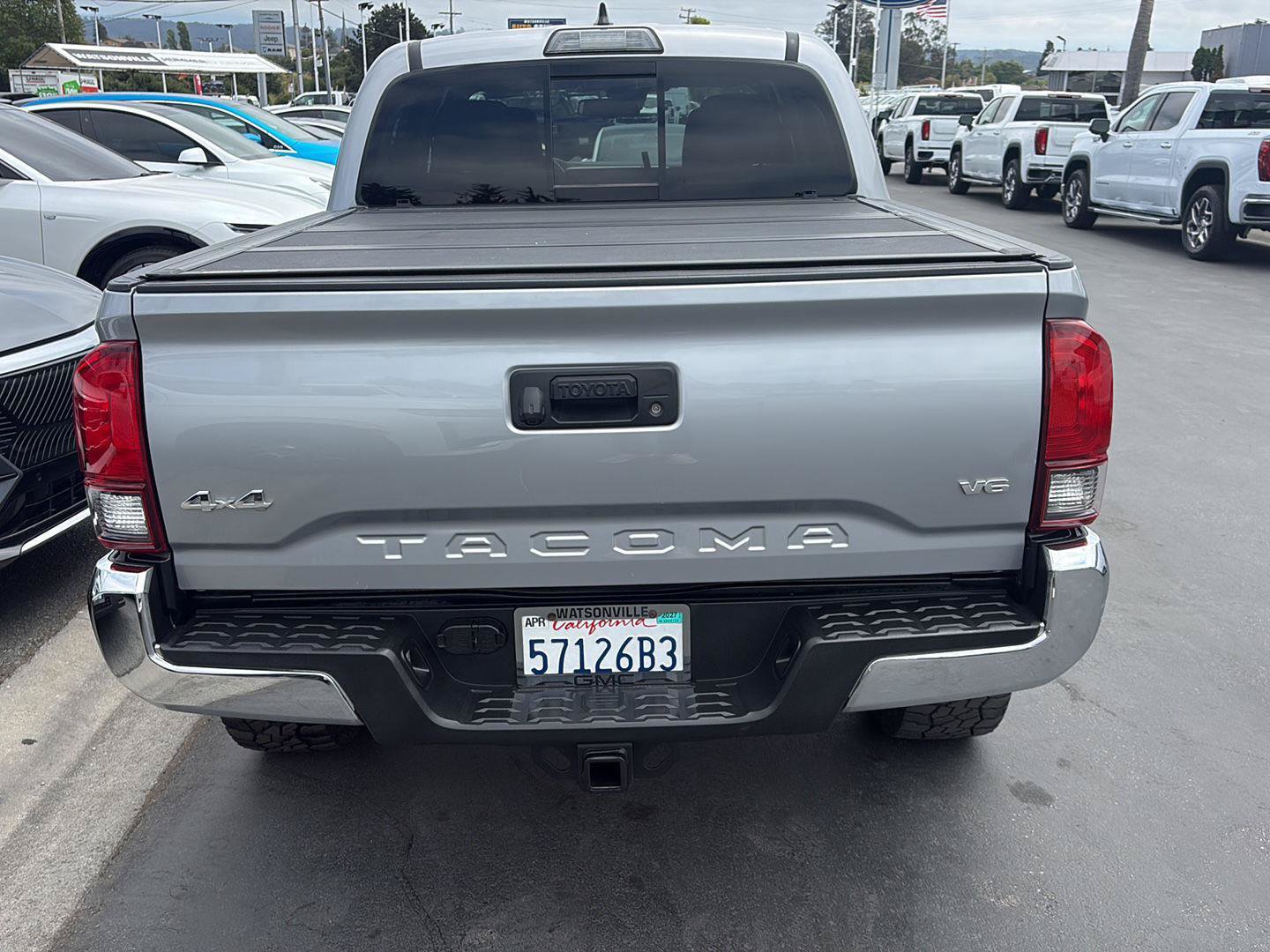 Used 2018 Toyota Tacoma SR5 AWD/4WD image 3
