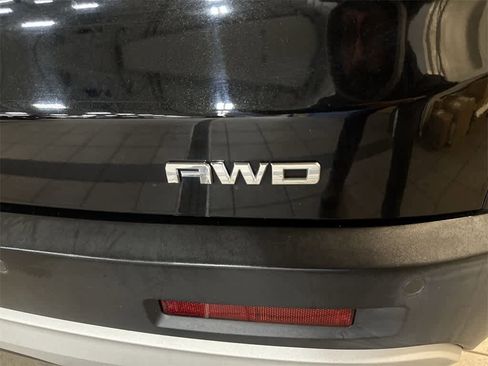 Used 2017 GMC Acadia SLT image 29