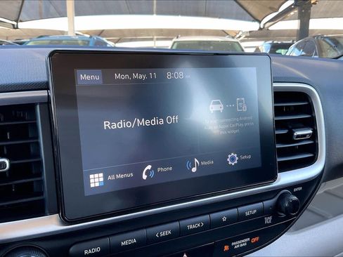 Used 2025 Hyundai Venue SEL FWD image 32