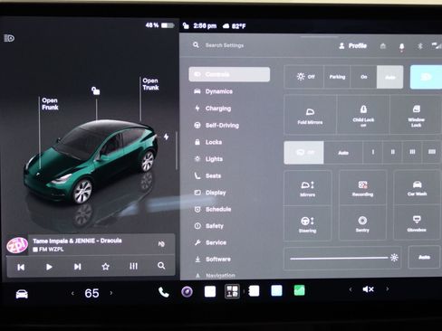 Used 2022 Tesla Model Y Long Range AWD/4WD image 36
