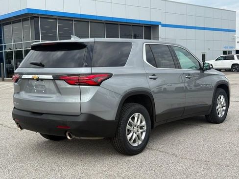 Used 2023 Chevrolet Traverse LS w/ Safety Package FWD image 5