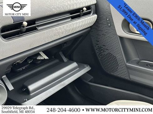 Certified 2025 MINI Cooper S image 33