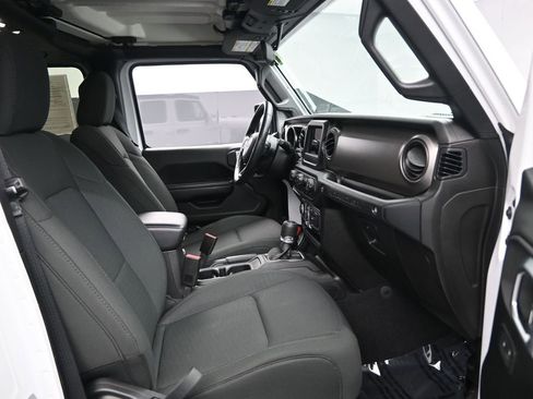 Used 2020 Jeep Wrangler Unlimited Sport S image 33