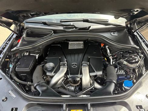 Used 2019 Mercedes-Benz GLS 550 4MATIC image 31