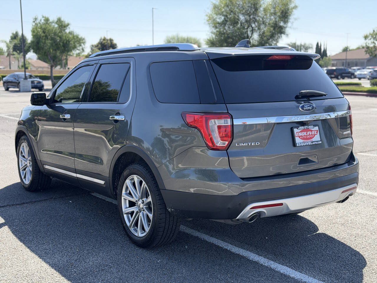 Used 2016 Ford Explorer Limited FWD image 5