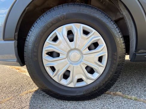 Used 2022 Ford Transit 350 XLT image 16