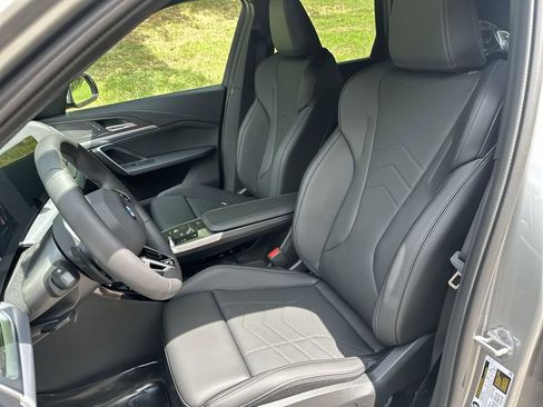 Used 2025 BMW X1 xDrive28i w/ M Sport Package AWD/4WD image 14