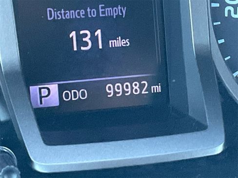 Used 2019 Toyota Tacoma SR5 image 20