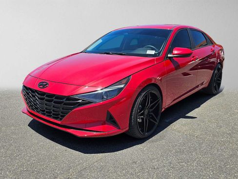 Used 2022 Hyundai Elantra SEL w/ Cargo Package FWD image 7