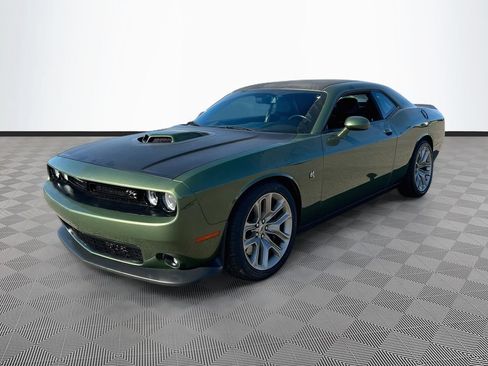 Used 2020 Dodge Challenger R/T Scat Pack RWD image 3