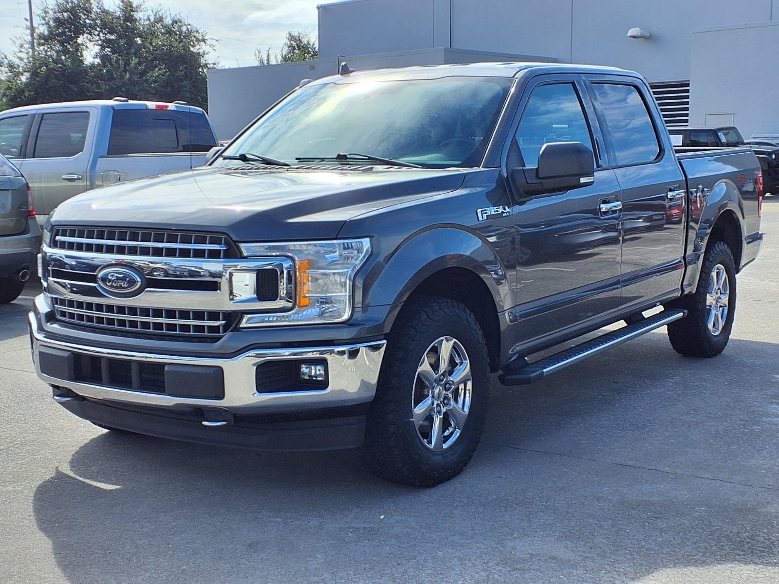 Used 2018 Ford F150 XLT w/ Equipment Group 302A Luxury AWD/4WD image 22