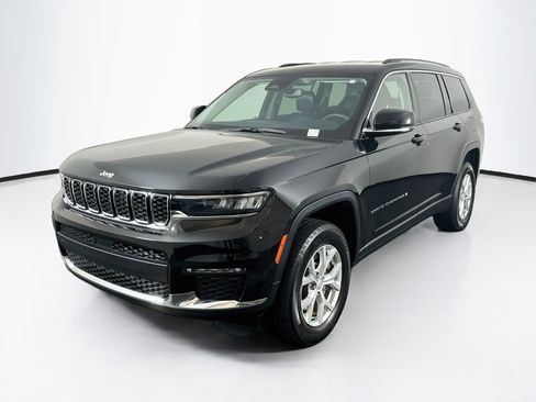 Used 2023 Jeep Grand Cherokee L Limited AWD/4WD image 3