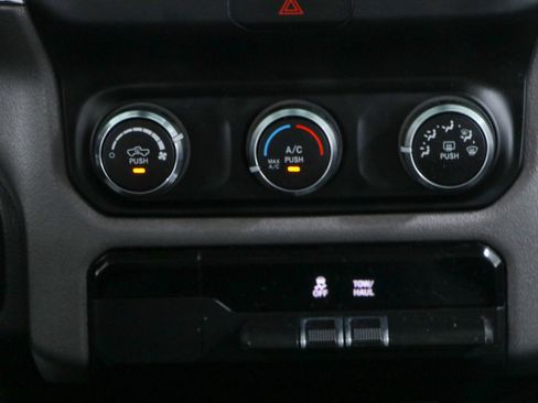 Used 2019 RAM 1500 Big Horn AWD/4WD image 20