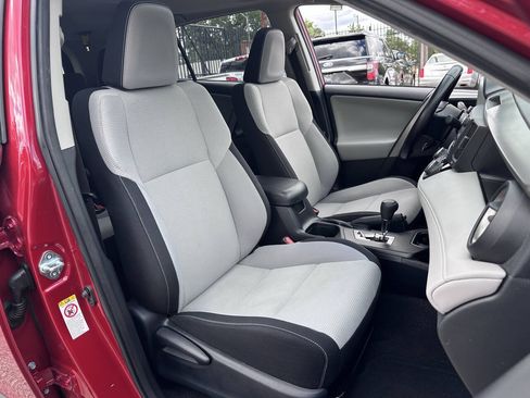 Used 2016 Toyota RAV4 XLE AWD/4WD image 40