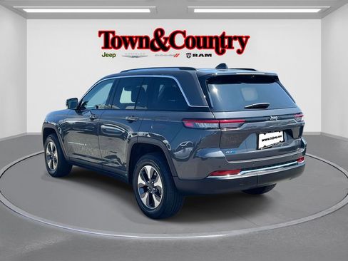 Used 2023 Jeep Grand Cherokee 4WD 4xe w/ Luxury Tech Group II image 7