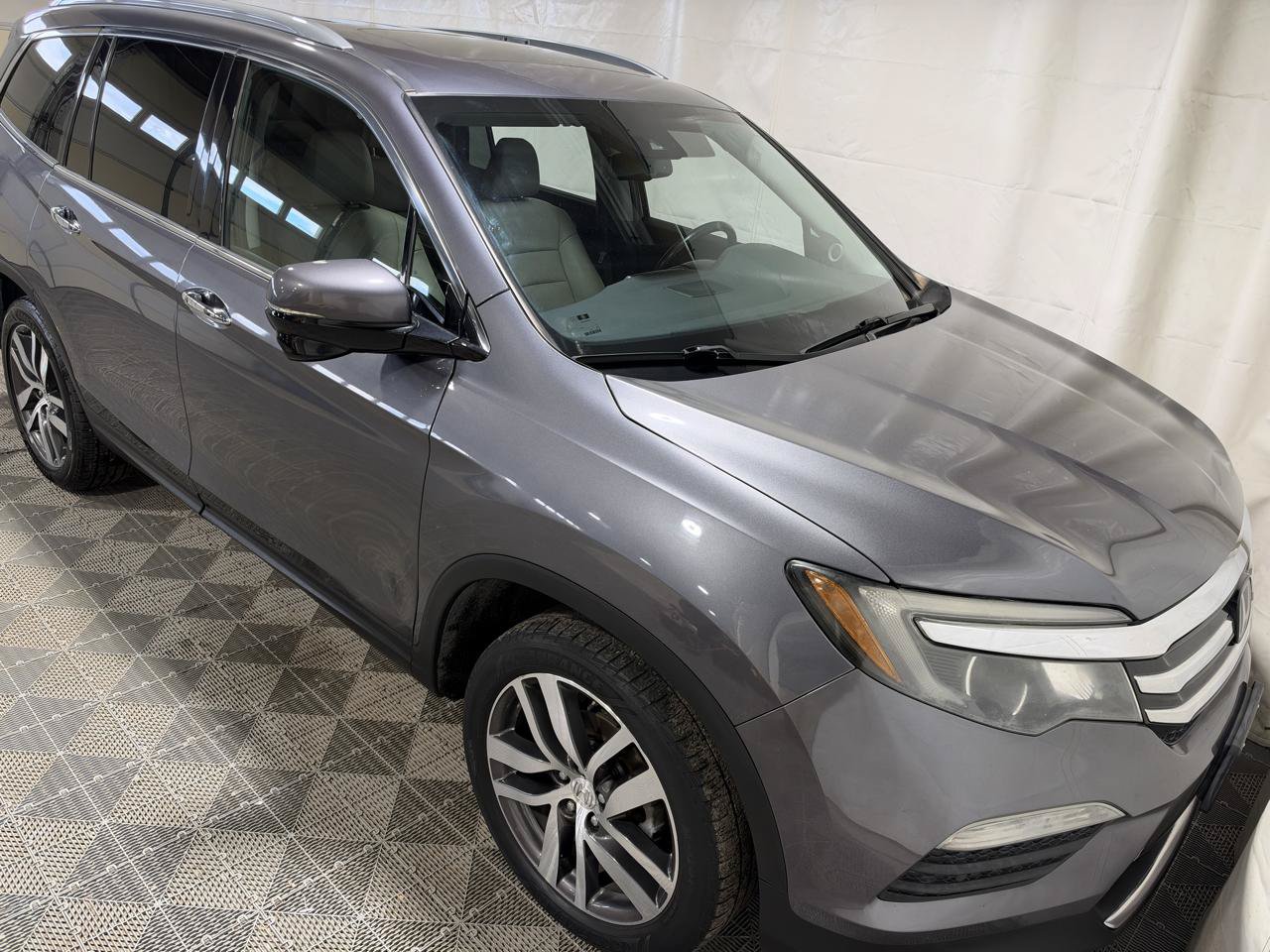 Used 2016 Honda Pilot Touring image 8