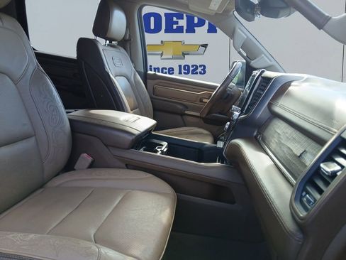 Used 2019 RAM 1500 Limited AWD/4WD image 17