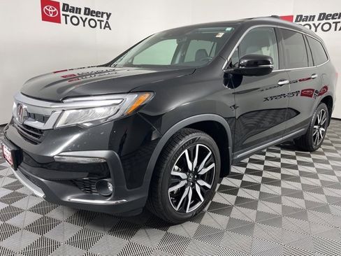 Used 2019 Honda Pilot Touring image 3