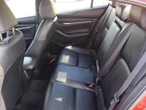 Used 2019 MAZDA MAZDA3 Sedan image 14