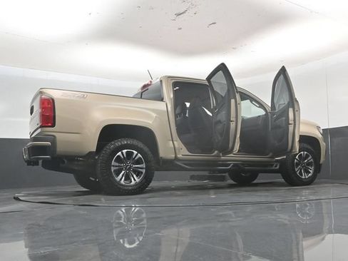 Used 2022 Chevrolet Colorado Z71 AWD/4WD image 61