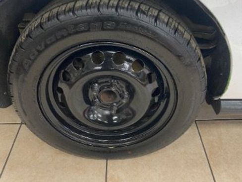 Used 2017 Ford Transit Connect XL image 18