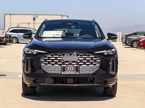 New 2026 Audi Q5 Premium AWD/4WD image 2