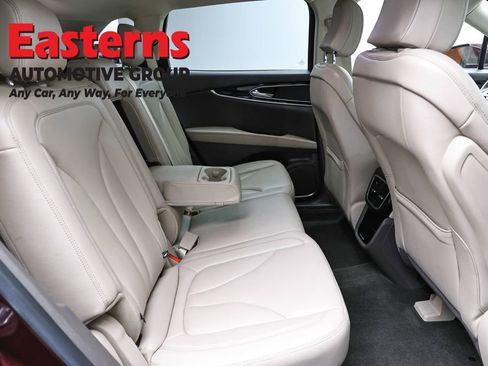 Used 2022 Lincoln Nautilus FWD w/ Premium Package image 26