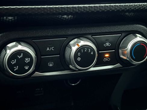 Used 2024 Nissan Kicks SV image 23