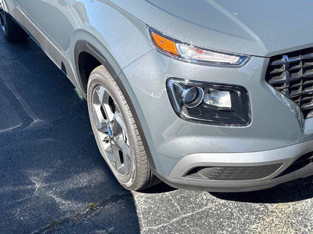 New 2026 Hyundai Venue SEL FWD image 9